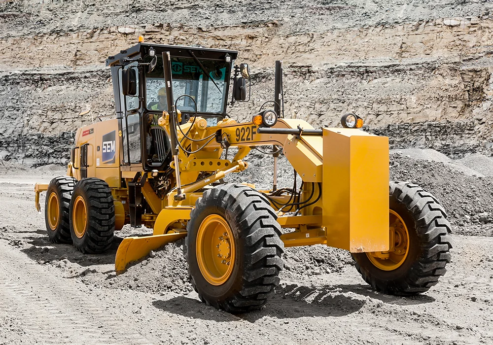 Features to Look for in a Rental Motor Grader